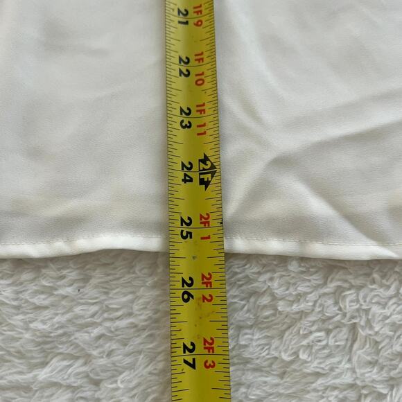 Express Women's Cream V Neck Long Sleeve Lace Arms Pullover Blouse Size Medium - Picture 6 of 9